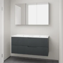 Linie Ribbo badkamermeubel met Vano wastafel en spiegelkast