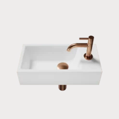 Luca Varess Cubic fontein set