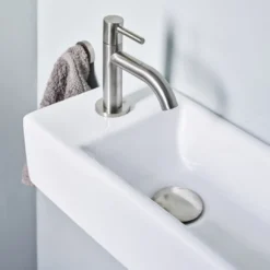 Luca Varess Cubic fontein set