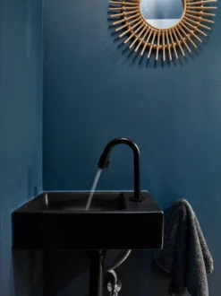 Luca Varess Cubic fonteintje