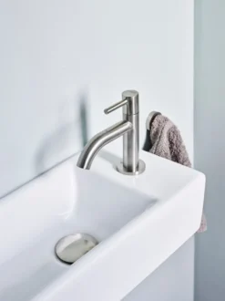 Luca Varess Cubic fonteintje