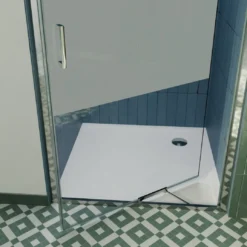 Luca Varess Vidor In douche draaideur
